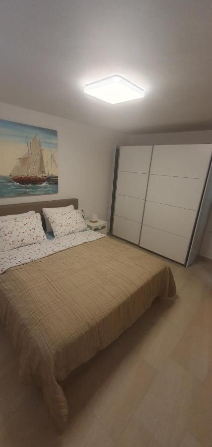 Hause Lupic Apartment Rab Town Exterior photo