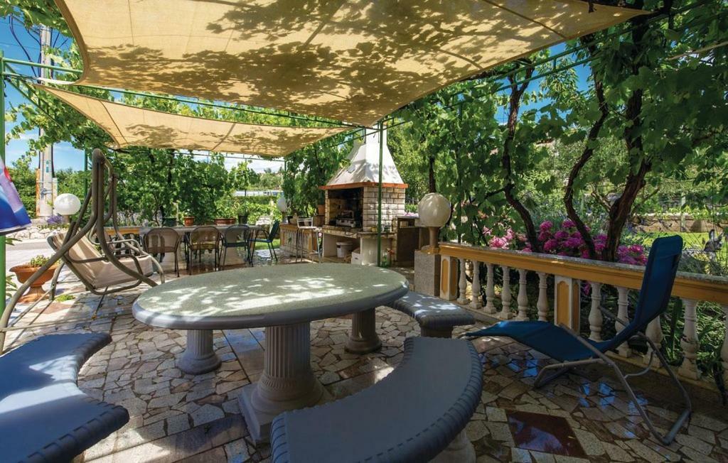 Hause Lupic Apartment Rab Town Exterior photo